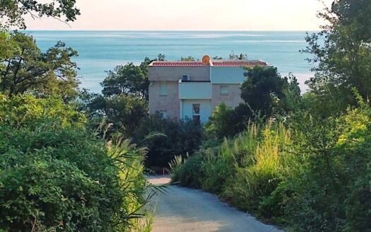 New villa on the seafront, Perazića Do, Budva