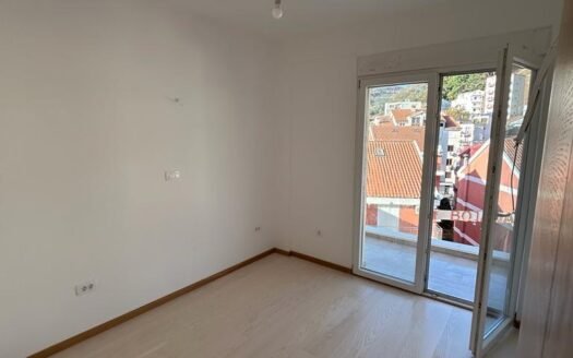 Three-bedroom apartment in a new building, Golubovina, Budva