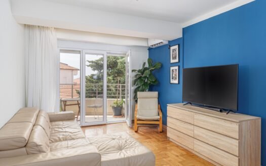 Two-bedroom apartment with parking space, Lazi, Budva