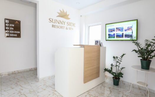 Two-bedroom apartment with a large terrace with jacuzzi and panoramic sea view, Sunny side resort, Becici