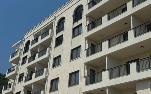Two-bedroom apartment with garage parking space in a new luxury residential complex, Dubovica, Budva