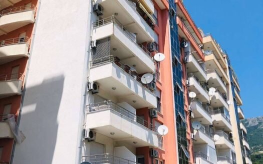 Spacious one-bedroom apartment of 67 m² with sea view – Babilonija, Budva