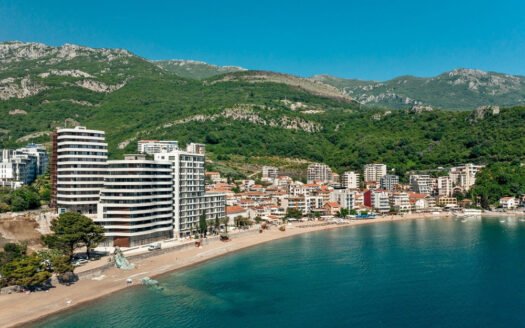 Luxurious two-bedroom apartment on the first line of the sea with a garage, complex Sunraf, Rafailovići